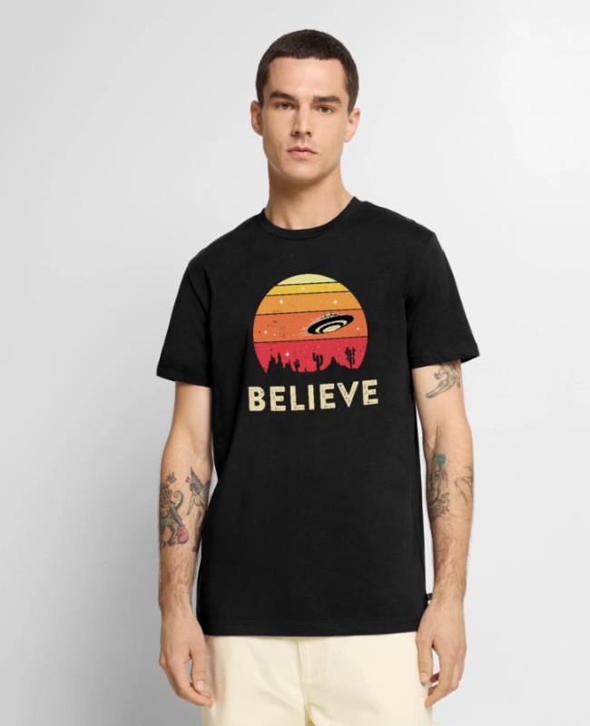 Believe in UFOs Bob Lazar Sports Model Space Ship on Men’s Premium T-Shirt